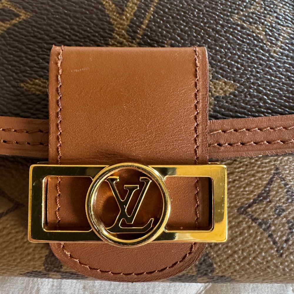 Louis Vuitton Brown Monogram Wallet - Picture 4 of 8